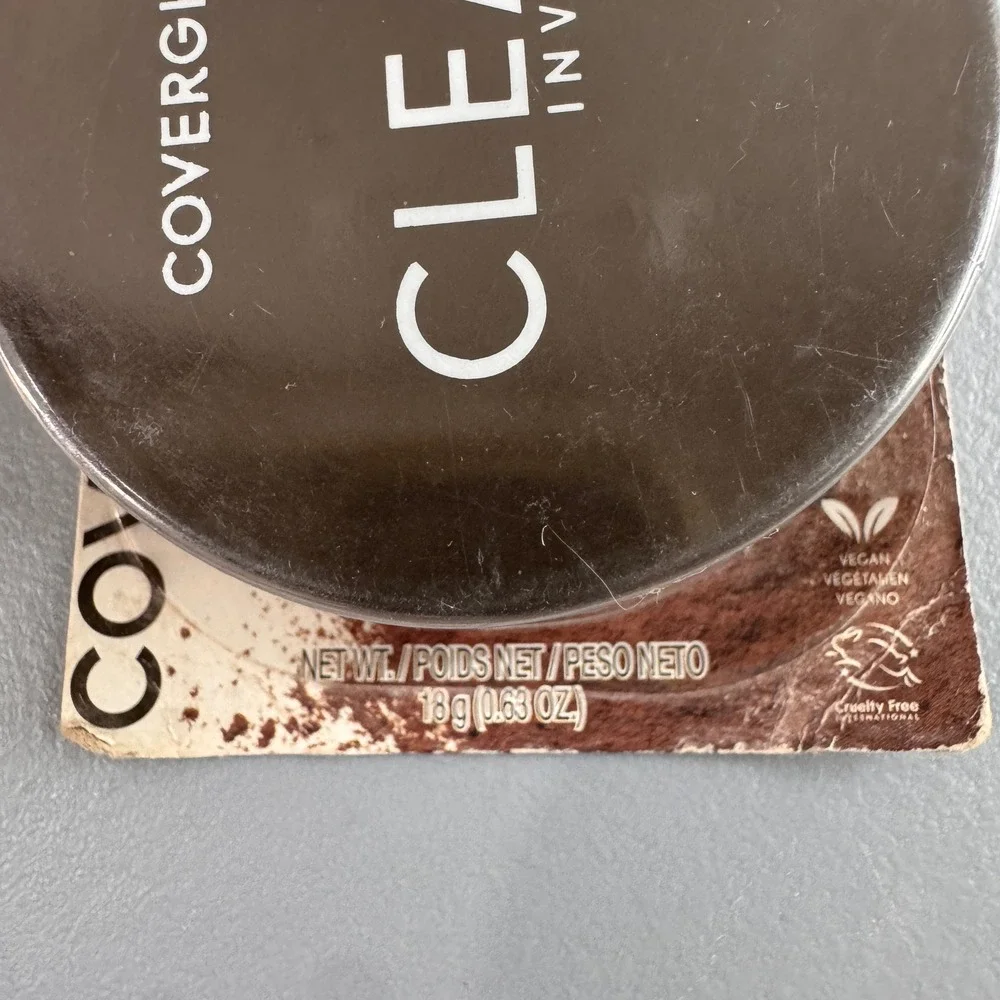 Covergirl Clean Invisible Loose Powder Women 18g 140 Translucent Dark Good Vegan